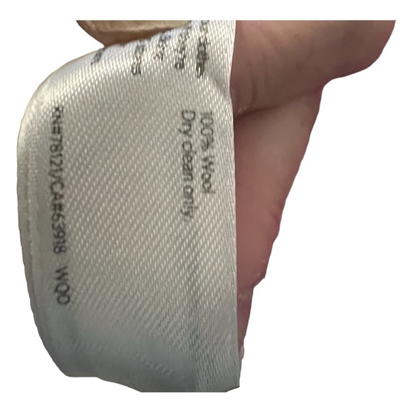 An Eileen Fisher open sweater in size large - Picture 4 of 7